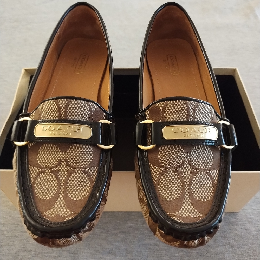 Women's Coach Felisha Signature C Khaki Monogram Loafers Size 8 M - Picture 8 of 14